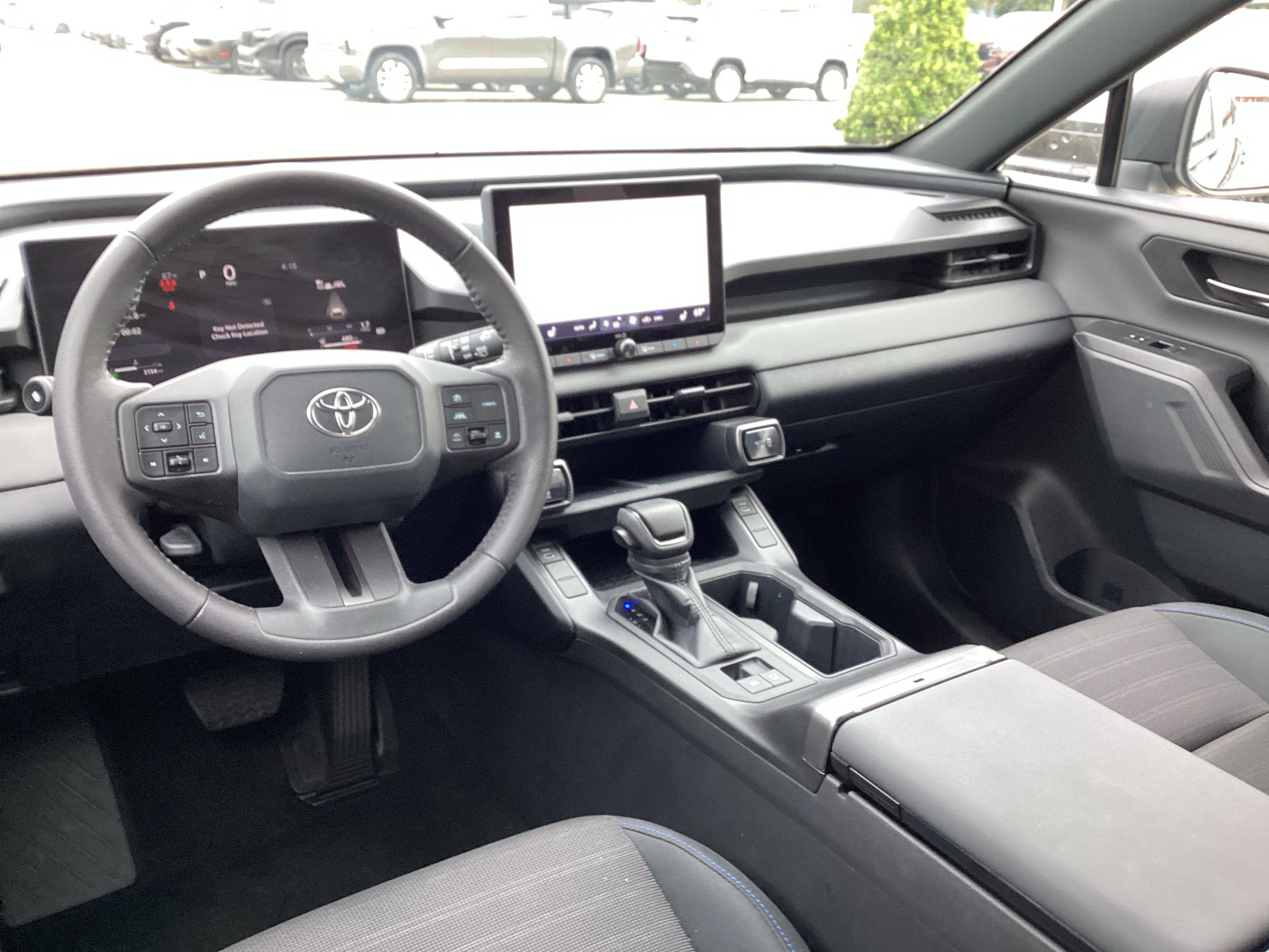 Used 2026 Toyota RAV4 SE FWD image 14