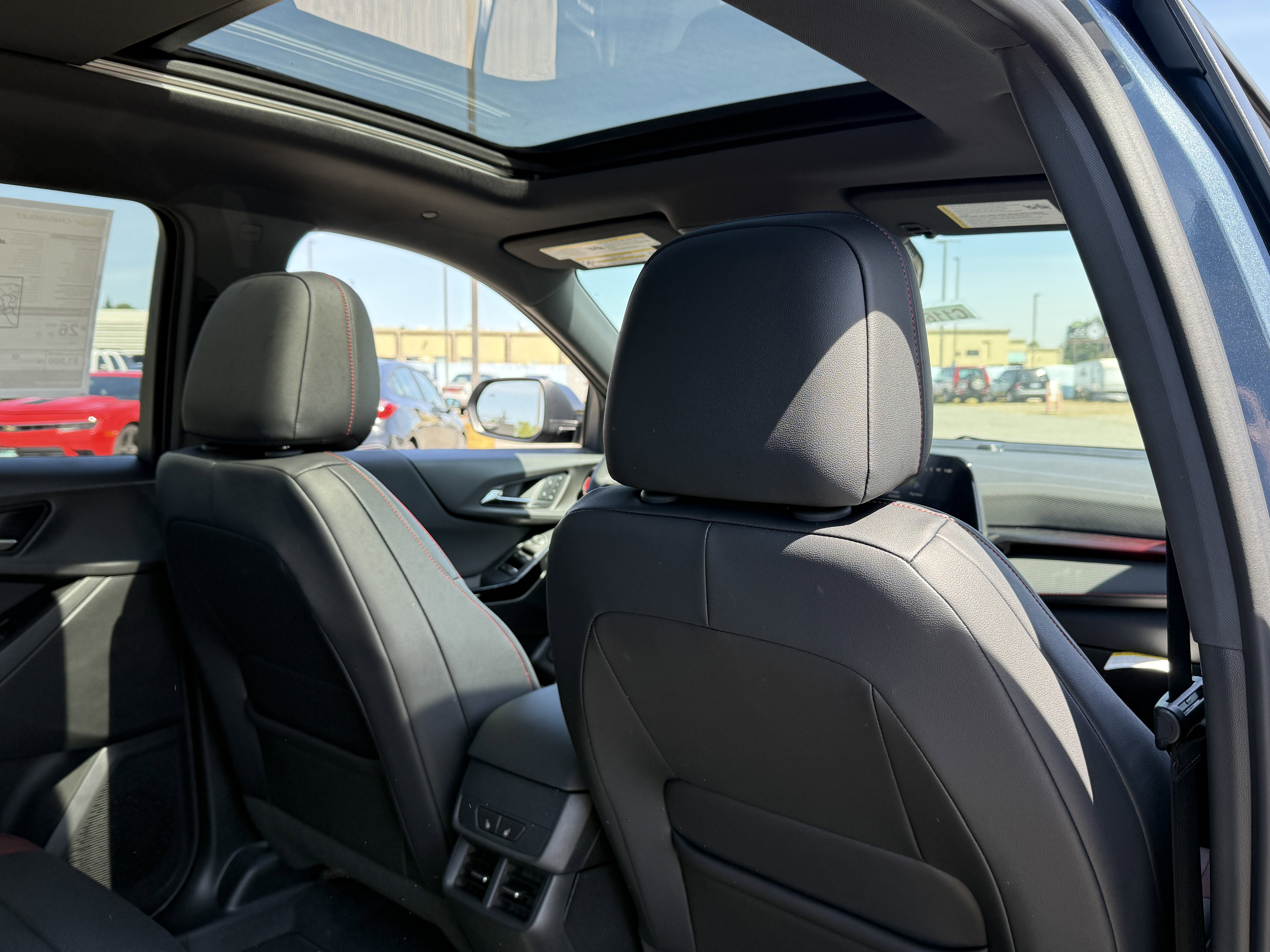 New 2026 Chevrolet Equinox RS w/ Convenience Package III AWD/4WD image 25