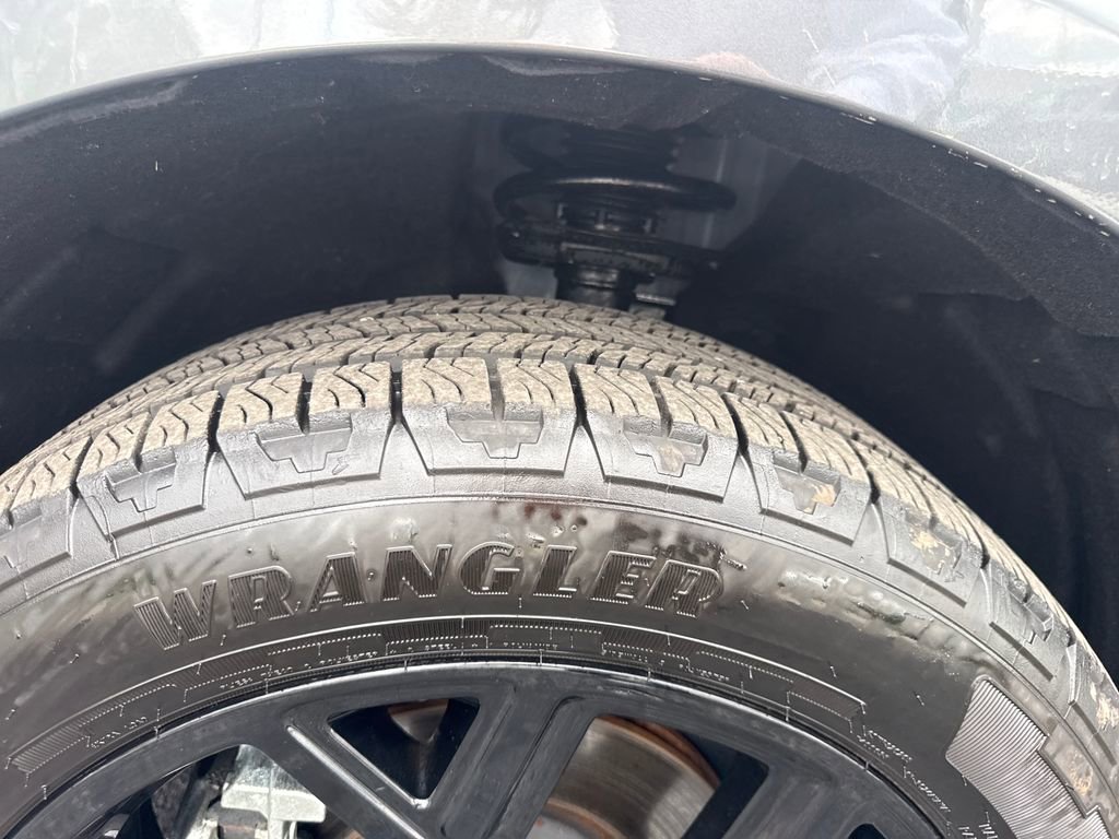 Used 2025 Ford Maverick Lobo image 14