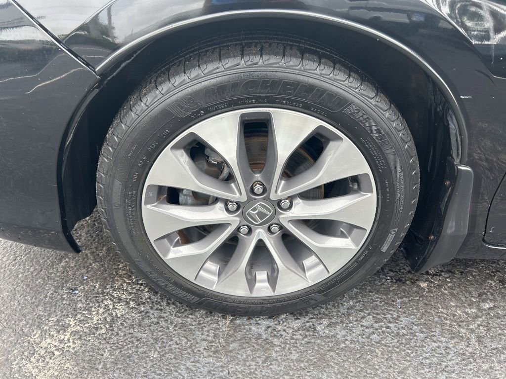 Used 2013 Honda Accord EX image 17