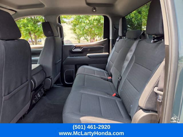 Used 2025 Chevrolet Silverado 1500 LT AWD/4WD image 11