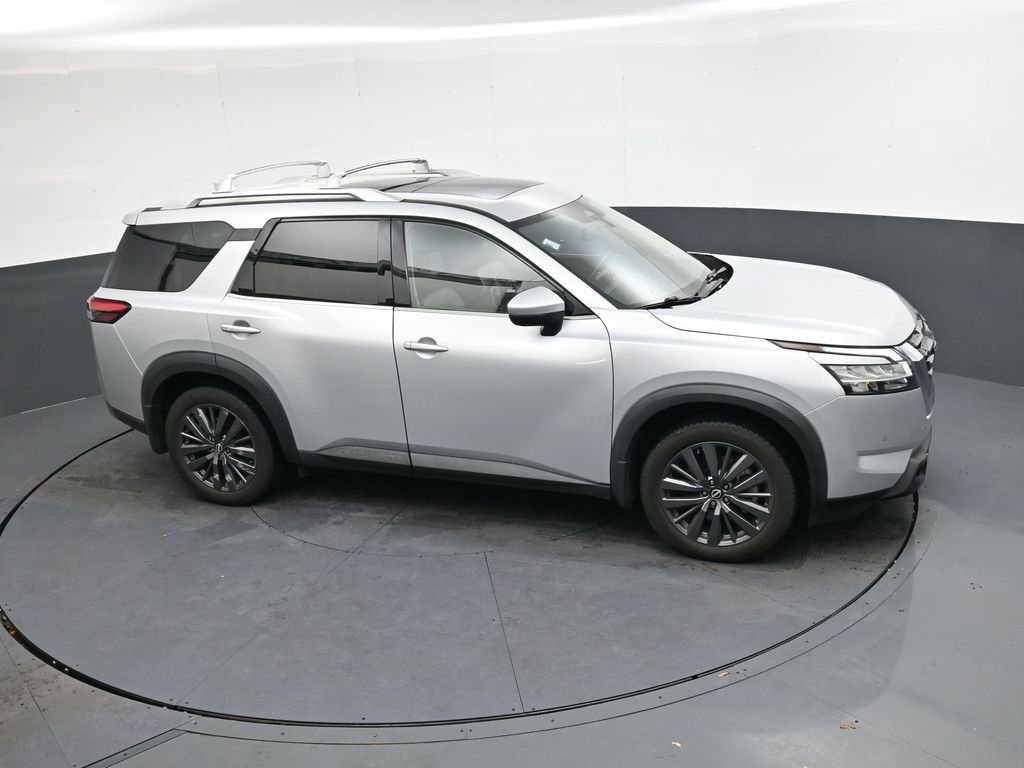 Used 2022 Nissan Pathfinder SL w/ SL Premium Package image 31