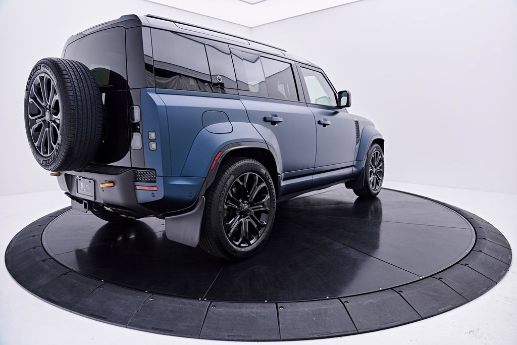 Used 2026 Land Rover Defender 110 OCTA AWD/4WD image 17