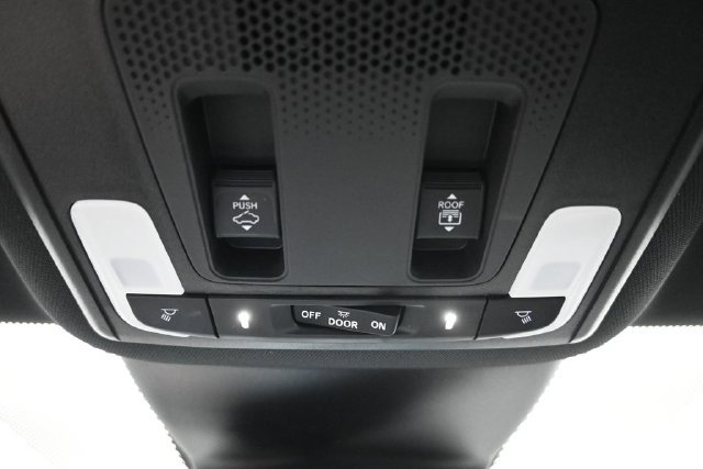 Certified 2025 Honda Pilot TrailSport image 19