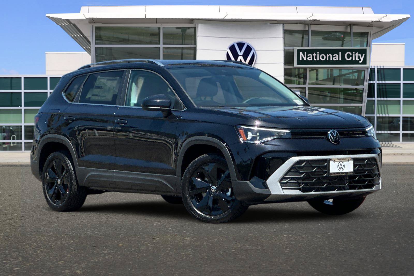 New 2026 Volkswagen Taos SE FWD image 2