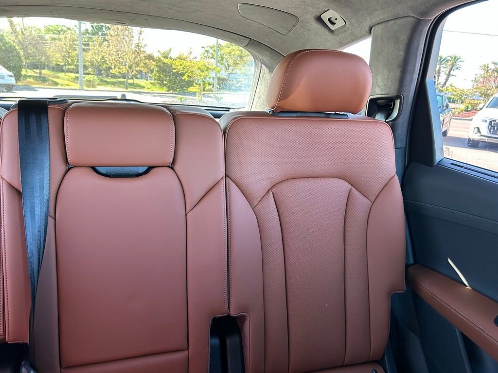 New 2026 Audi Q7 3.0T Prestige image 14