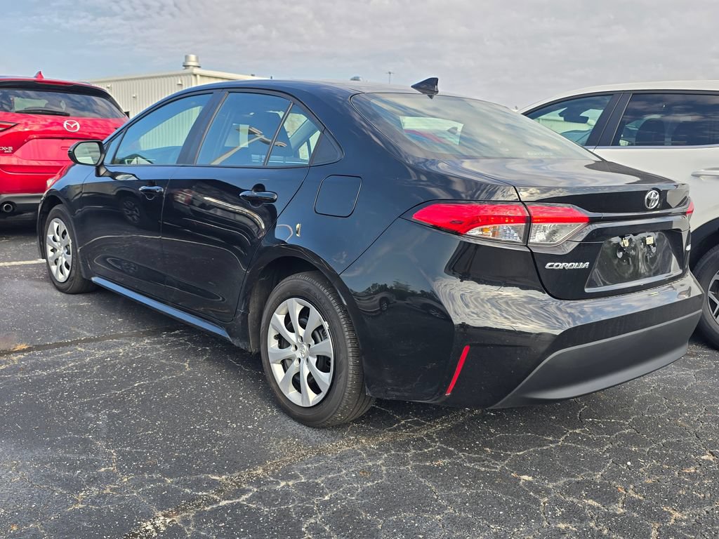 Certified 2025 Toyota Corolla LE FWD image 6