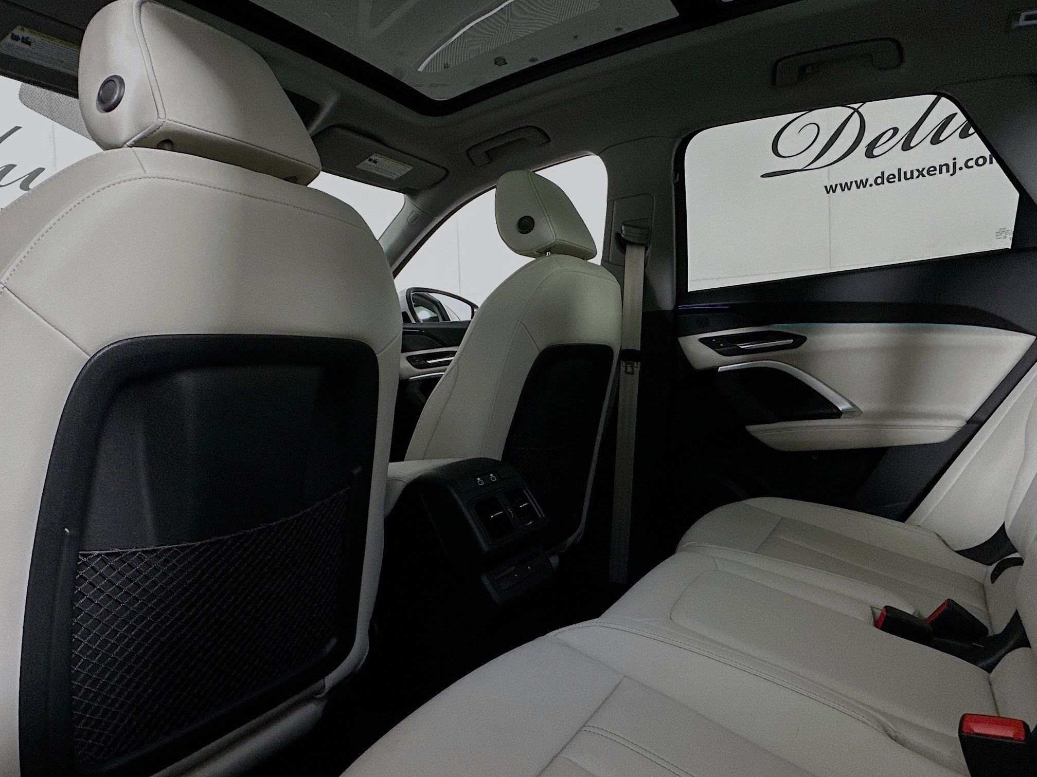 Used 2025 Audi Q5 Premium w/ Convenience Package image 24