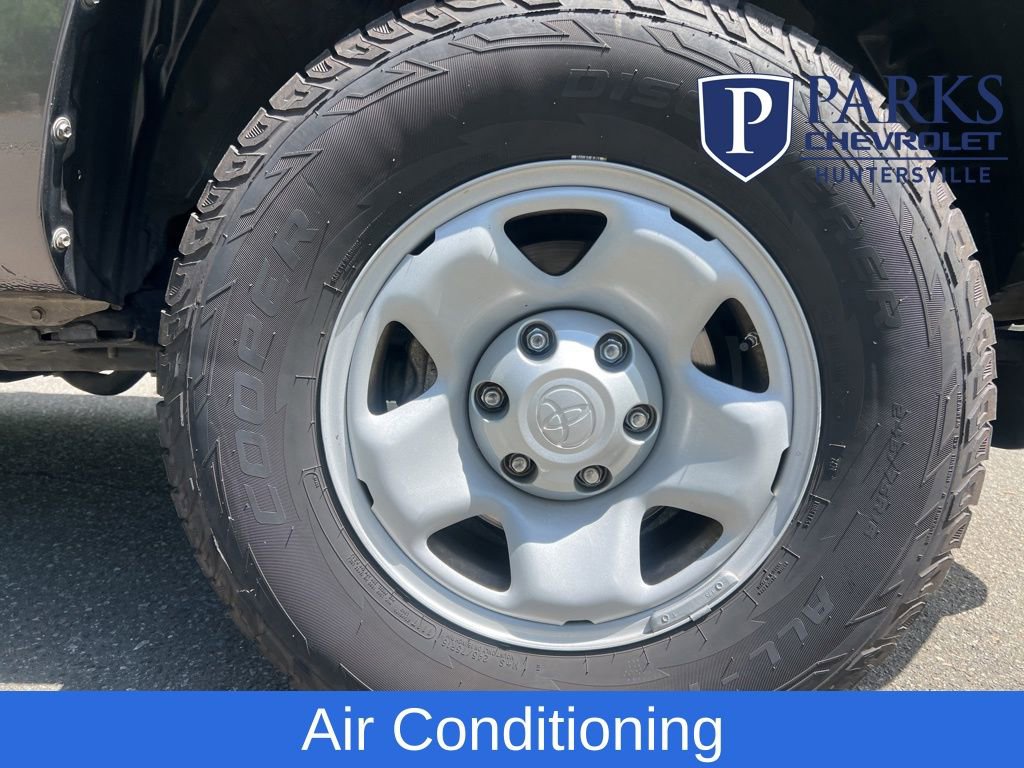 Used 2021 Toyota Tacoma SR w/ SR Convenience Package image 10