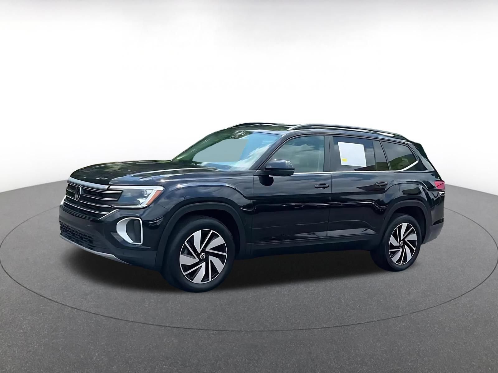 Used 2024 Volkswagen Atlas SE AWD/4WD image 7