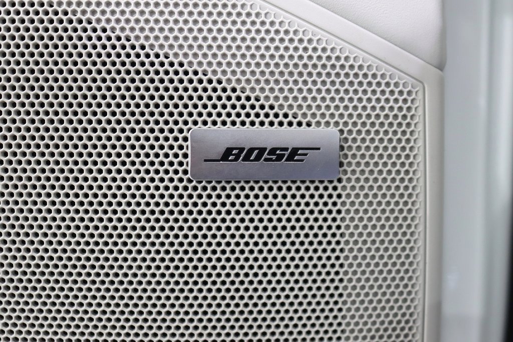 Used 2023 Porsche Cayenne Platinum Edition image 33