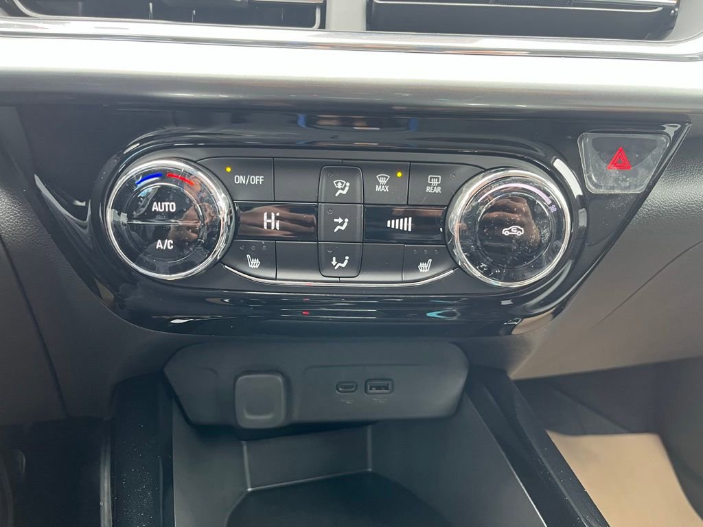 New 2026 Chevrolet Trax LT w/ LT Convenience Package image 17