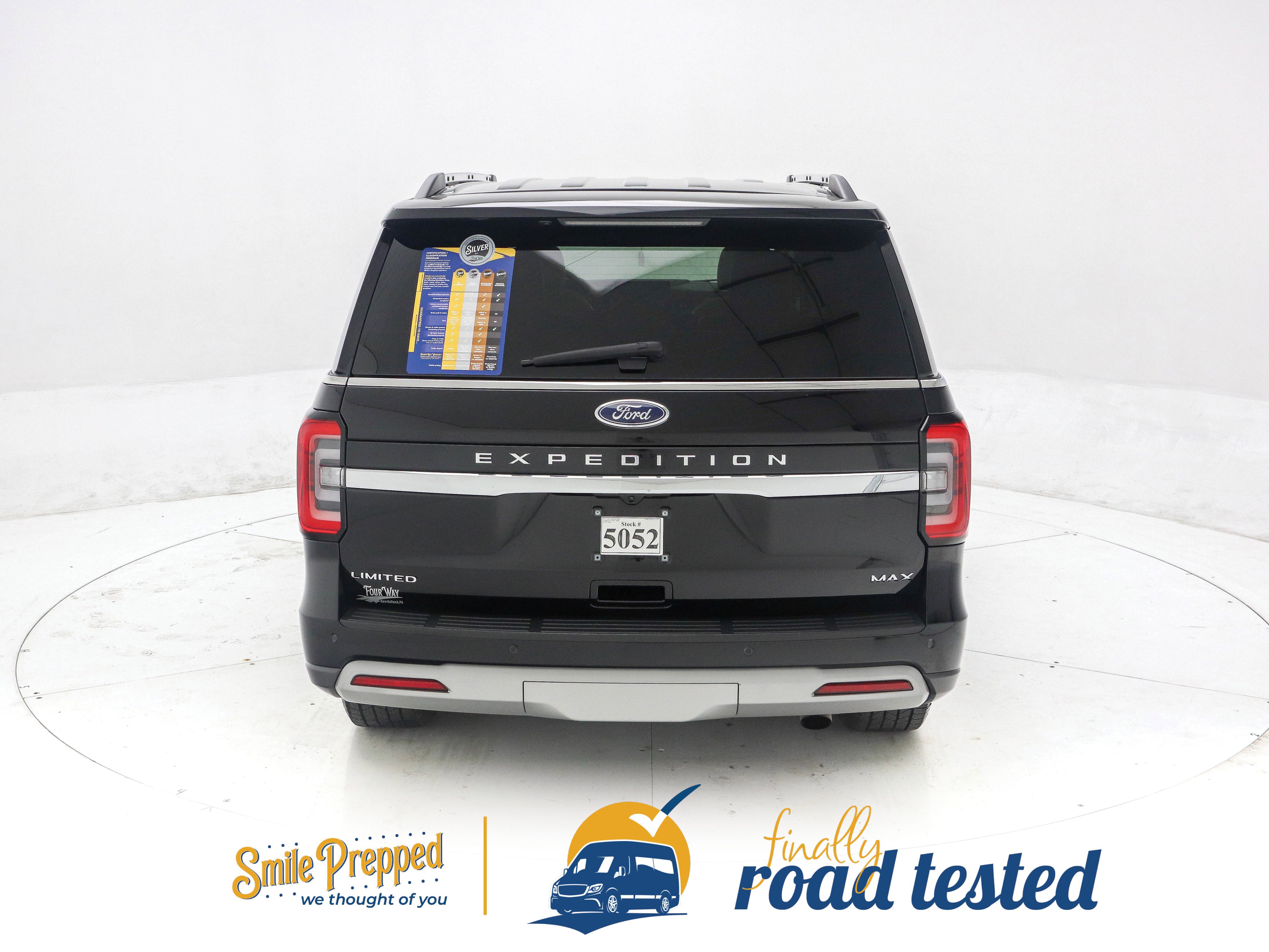 Used 2023 Ford Expedition Max Limited image 5