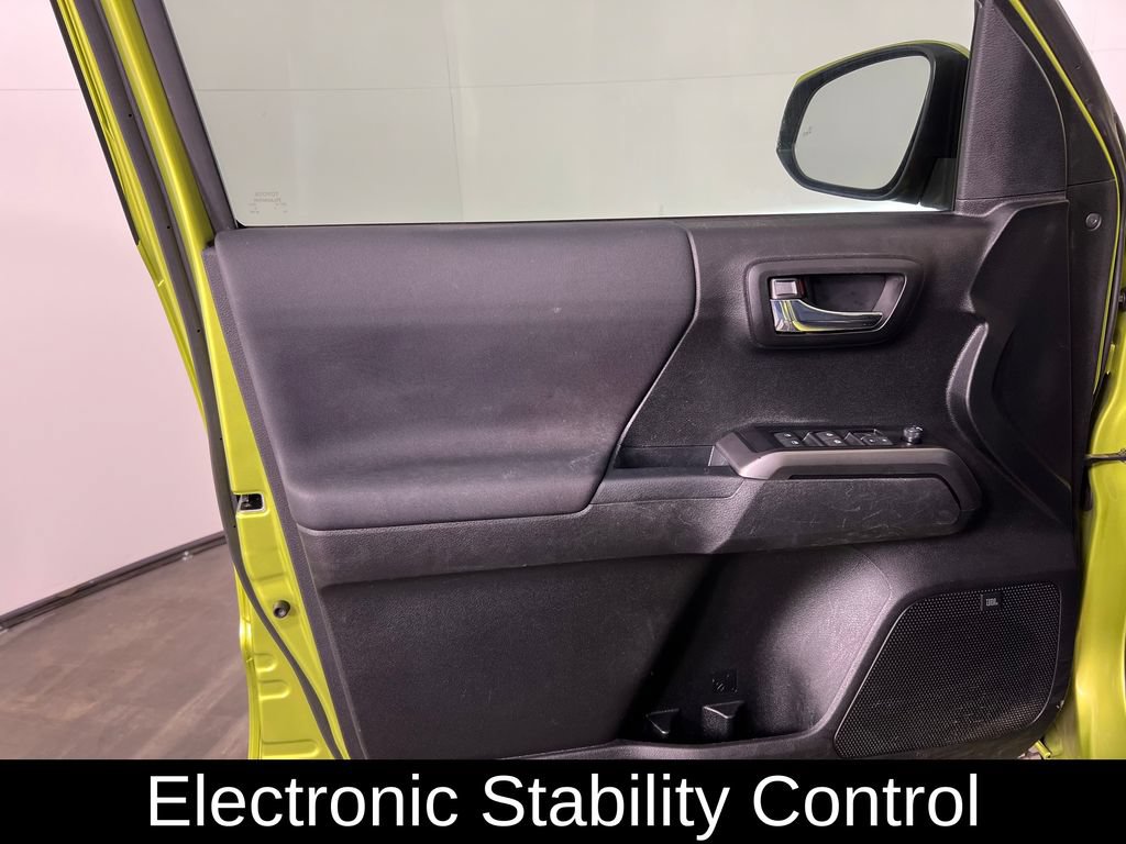 Used 2022 Toyota Tacoma TRD Pro AWD/4WD image 13