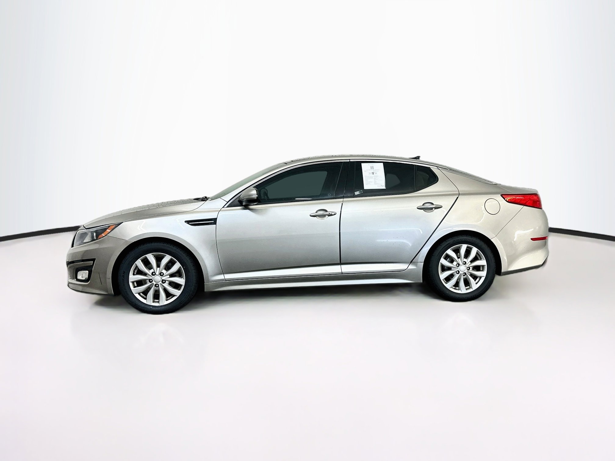 Used 2015 Kia Optima EX w/ EX Premium Package FWD image 4