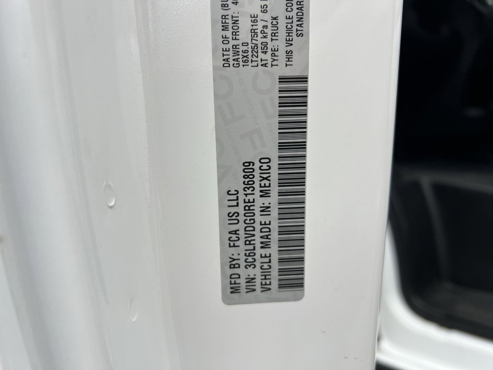 Used 2024 RAM ProMaster 2500 w/ Convenience Group image 27