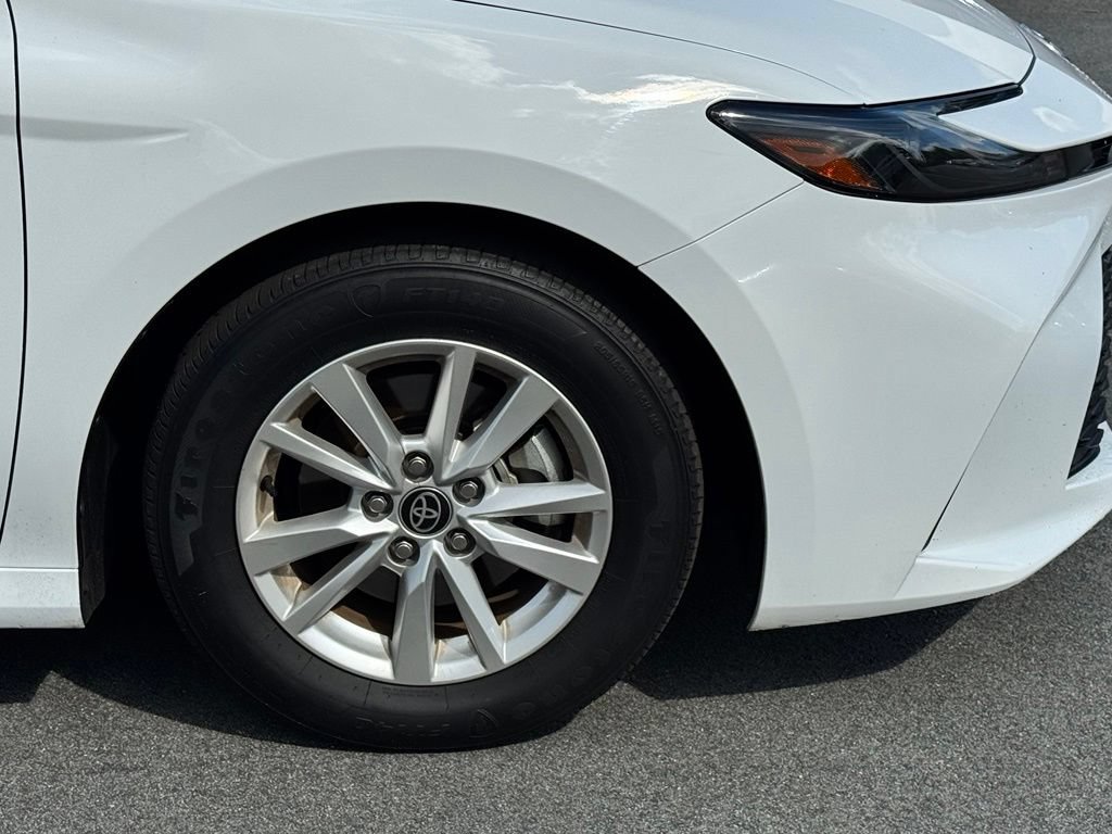 Used 2025 Toyota Camry LE FWD image 29