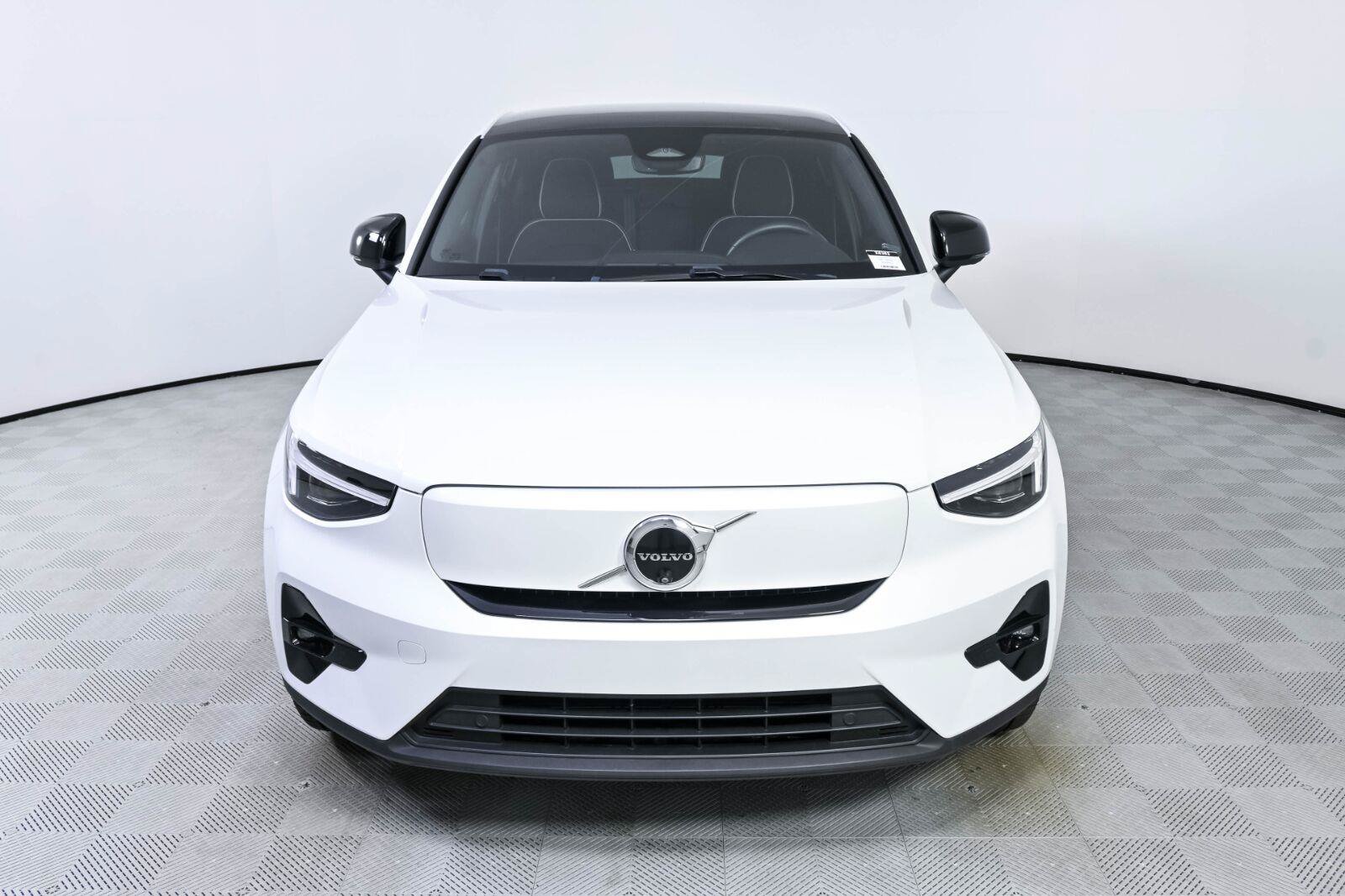 Certified 2024 Volvo C40 Recharge Ultimate AWD/4WD image 36