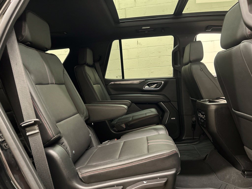 Used 2022 Chevrolet Tahoe RST w/ Luxury Package AWD/4WD image 13