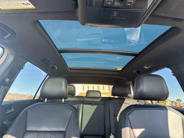 Used 2024 Volkswagen Tiguan SE R-Line image 22