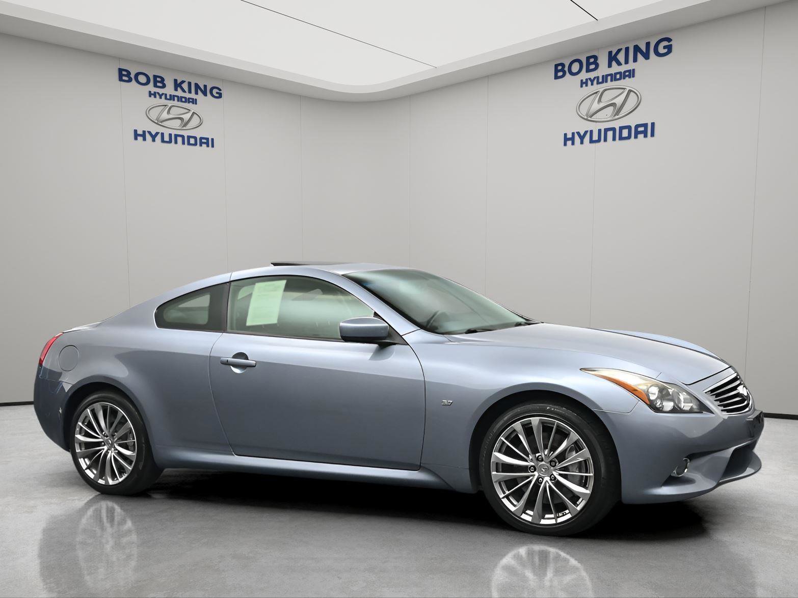 Used 2015 INFINITI Q60 AWD Coupe w/ Premium Package image 2