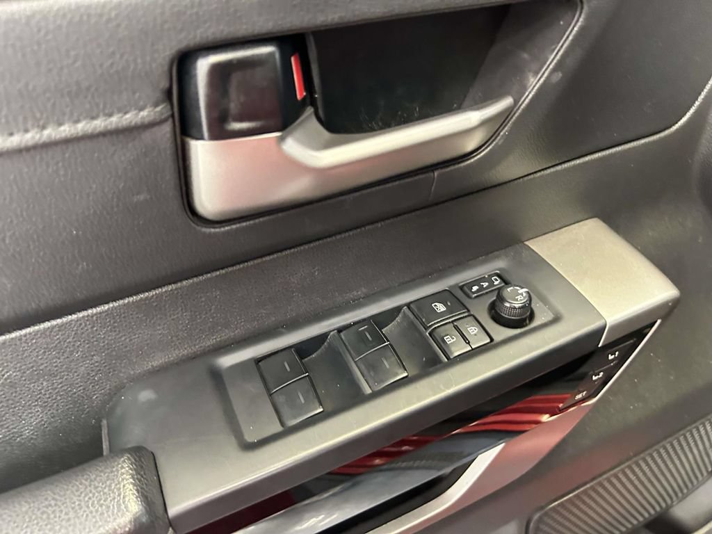 Used 2024 Toyota Tundra Limited AWD/4WD image 18