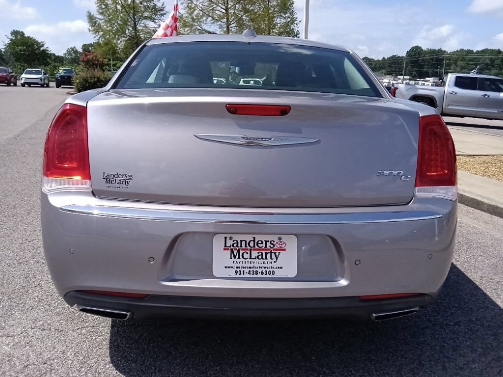 Used 2017 Chrysler 300 C w/ Safetytec Plus Group RWD image 5