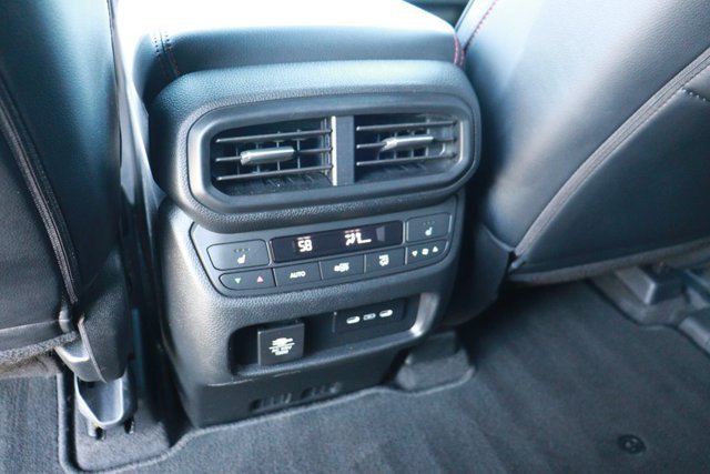 Certified 2025 Honda Pilot Black Edition image 35