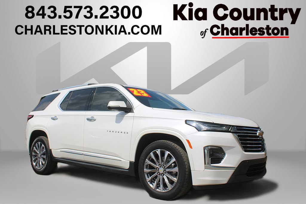 Used 2023 Chevrolet Traverse Premier FWD image 1
