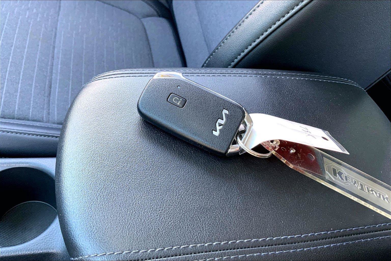 Used 2023 Kia Seltos S AWD/4WD image 11