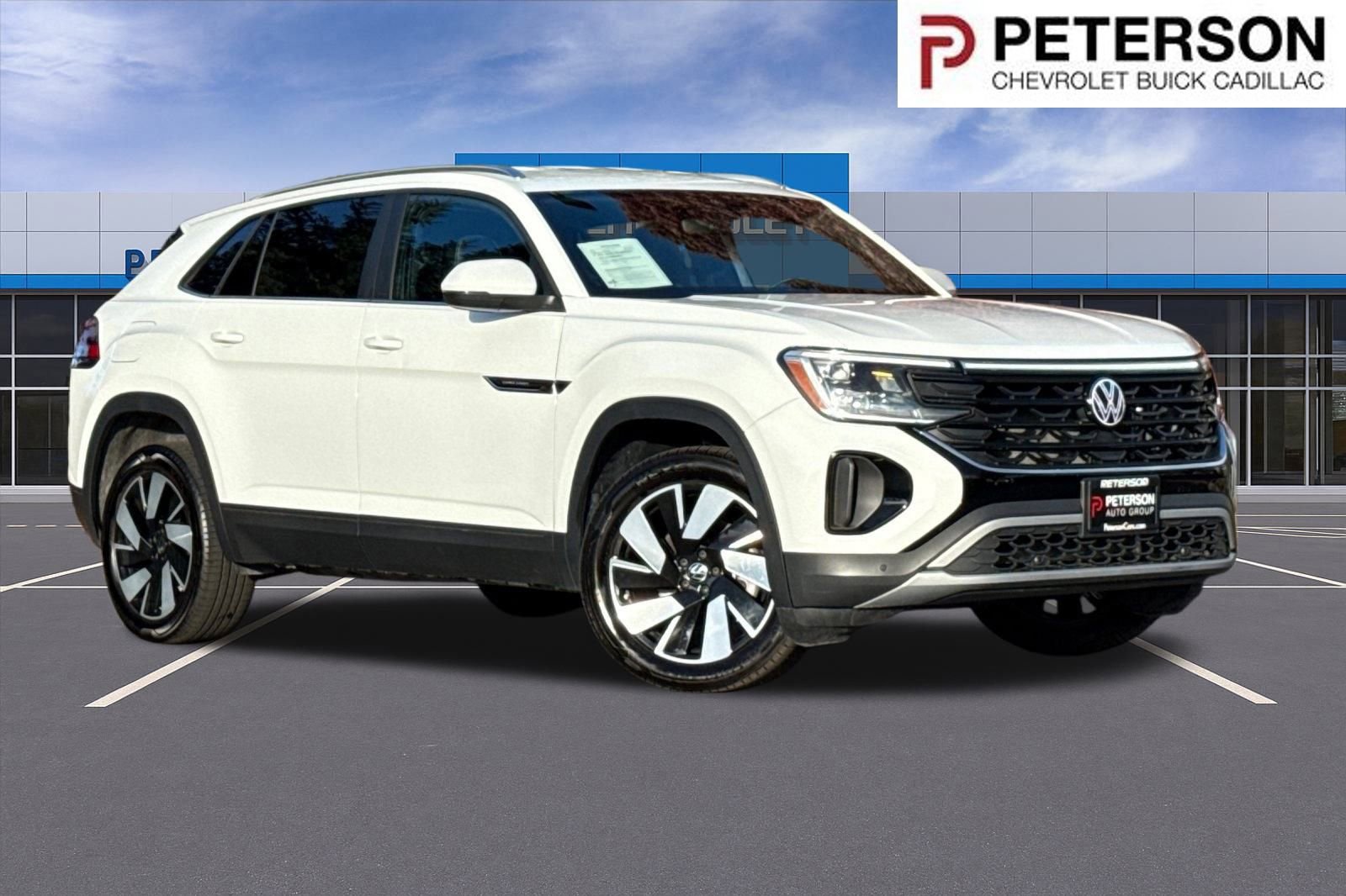 Used 2025 Volkswagen Atlas Cross Sport SE image 1