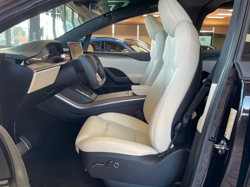 Used 2023 Tesla Model X AWD/4WD image 12