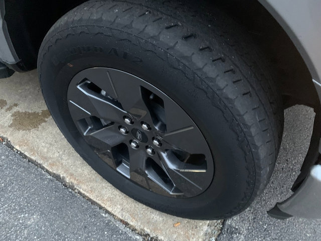 Used 2023 Ford F150 Lightning XLT w/ Equipment Group 312A High image 9