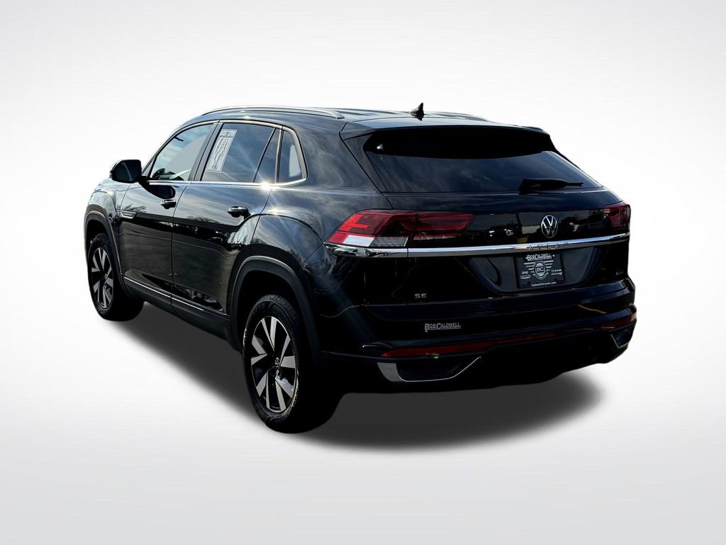 Used 2023 Volkswagen Atlas Cross Sport SE image 5