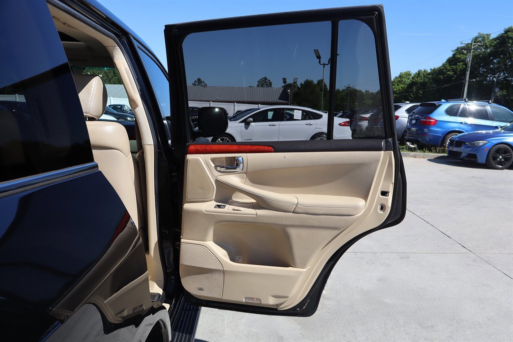 Used 2009 Lexus LX 570 4WD image 33