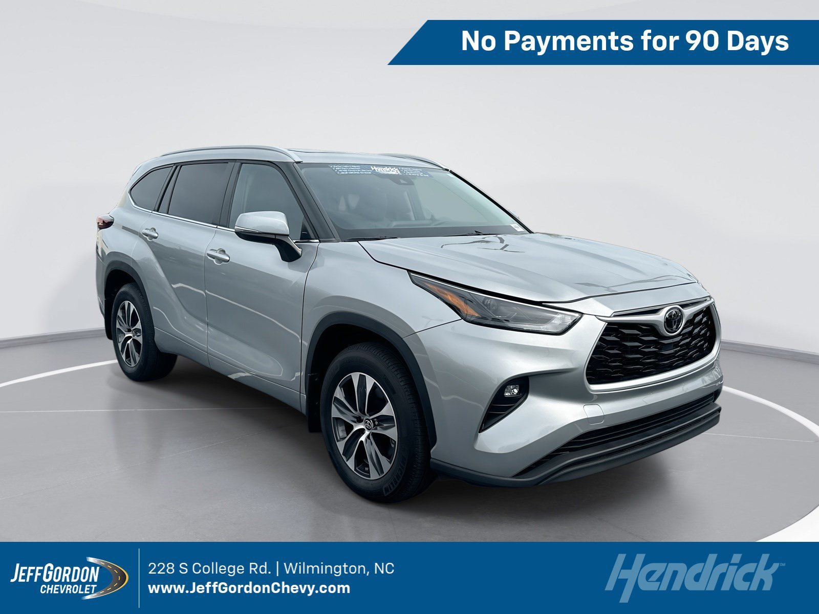 Used 2024 Toyota Highlander XLE