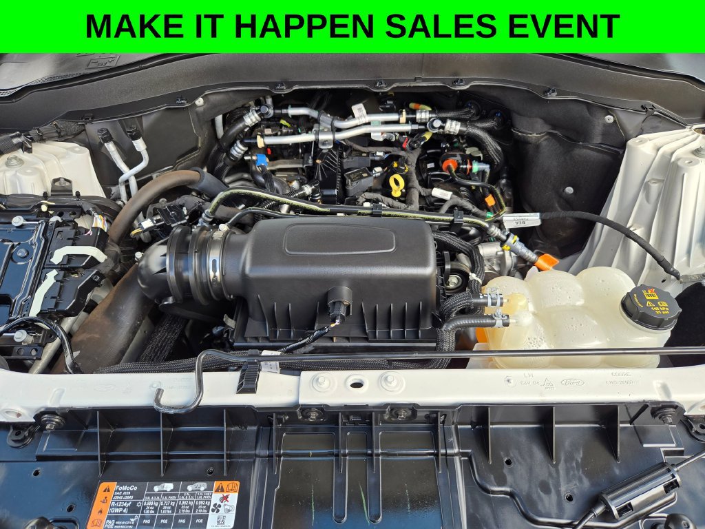Used 2023 Ford Explorer XLT w/ Equipment Group 202A RWD image 34