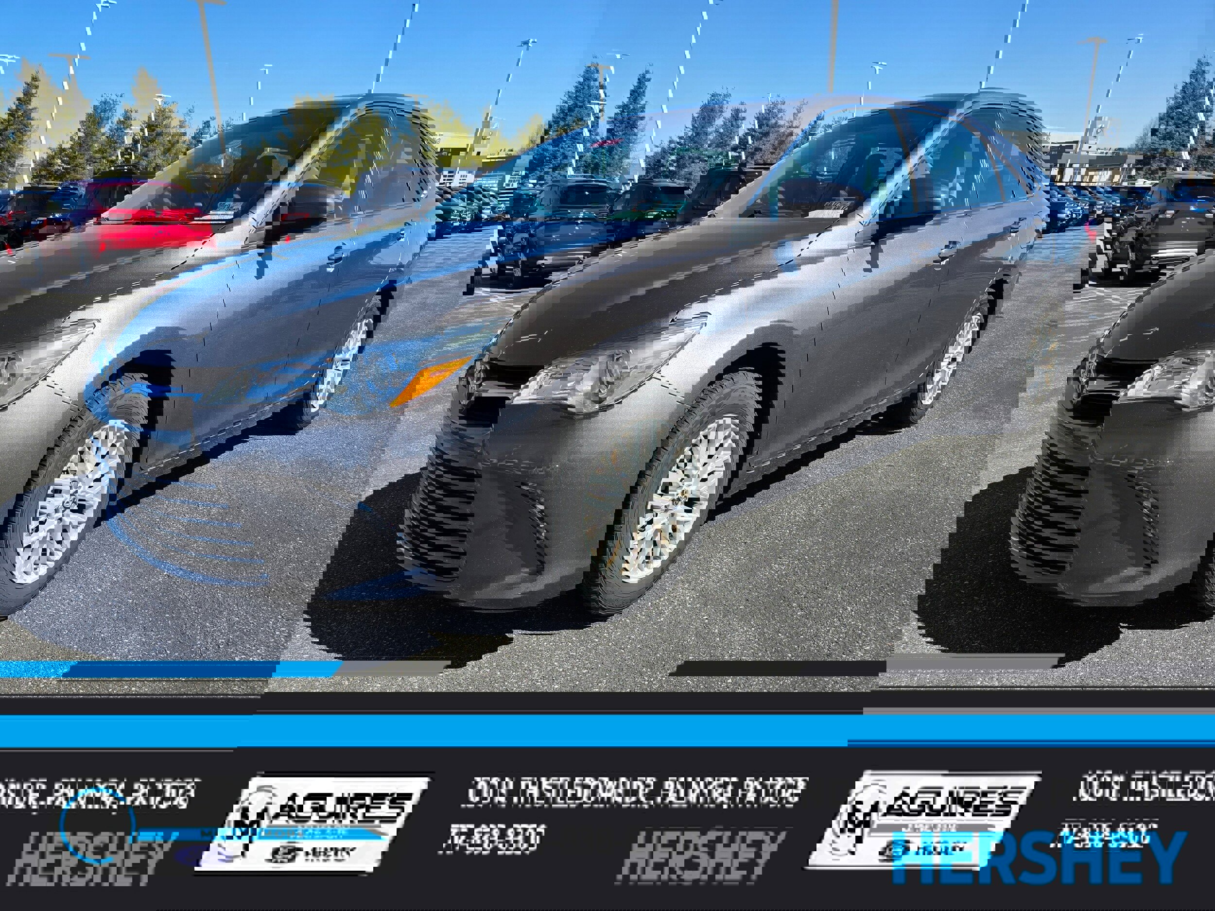 Used 2016 Toyota Camry LE image 1