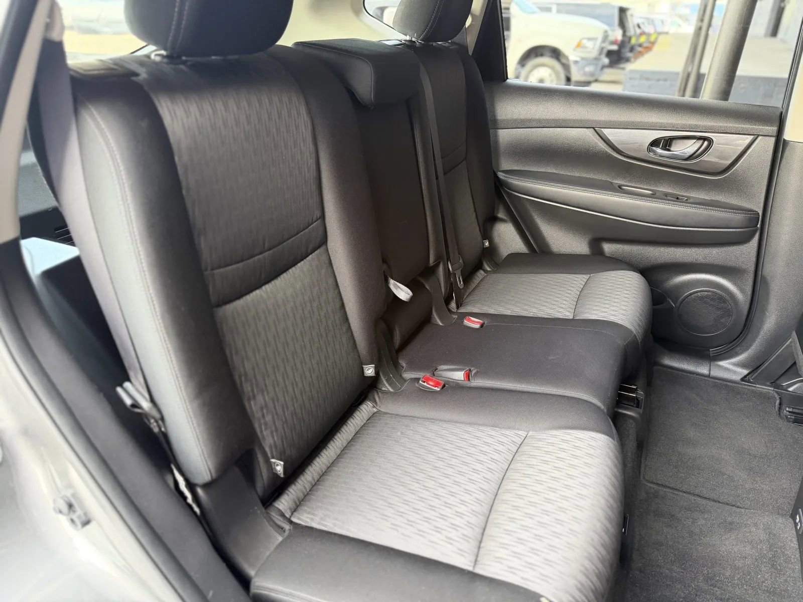 Used 2020 Nissan Rogue S w/ Special Edition Package image 18