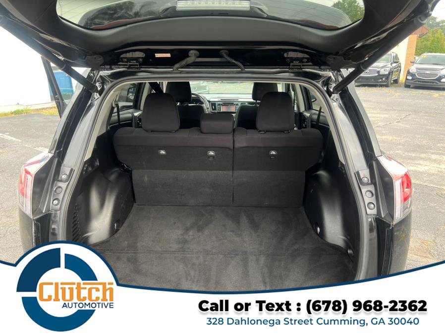 Used 2018 Toyota RAV4 XLE image 17