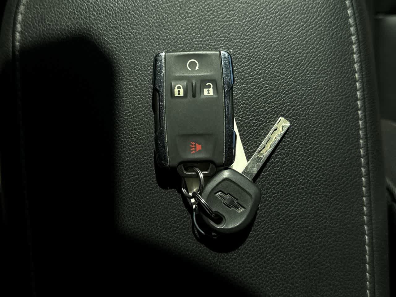 Used 2019 Chevrolet Colorado ZR2 w/ ZR2 Dusk Special Edition AWD/4WD image 23