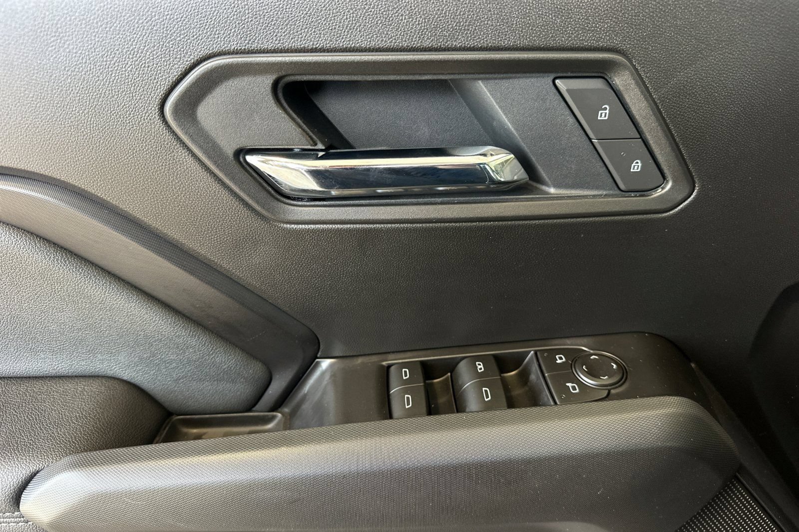 New 2026 Chevrolet Colorado LT w/ LT Convenience Package RWD image 11
