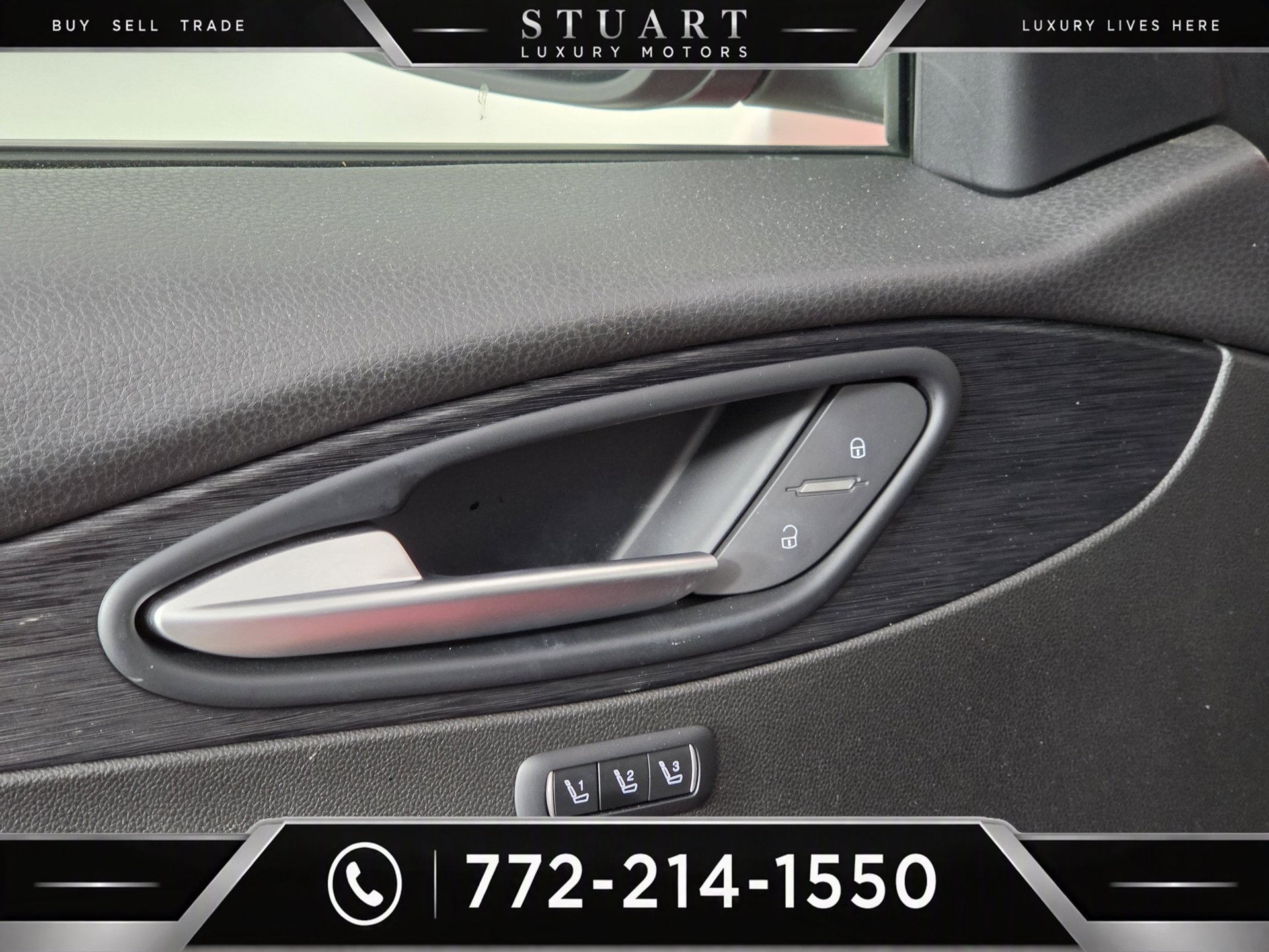 Used 2020 Alfa Romeo Stelvio Sport w/ Quick Order Package 22K Sport RWD image 7