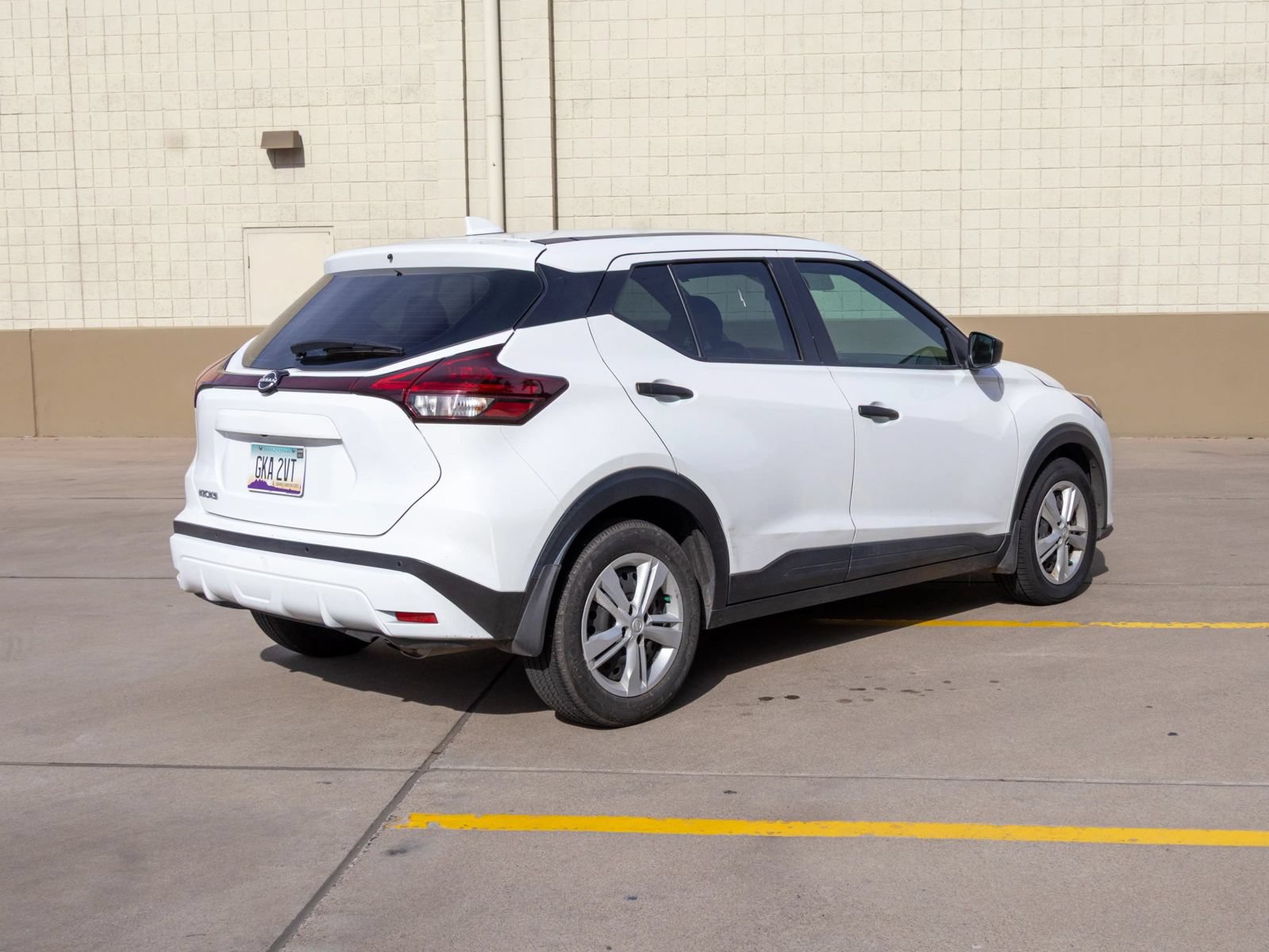Used 2024 Nissan Kicks S FWD image 4