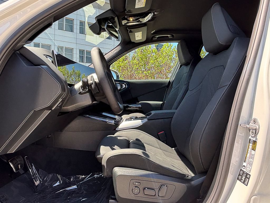 New 2026 BMW X3 xDrive30i w/ M Sport Package AWD/4WD image 8