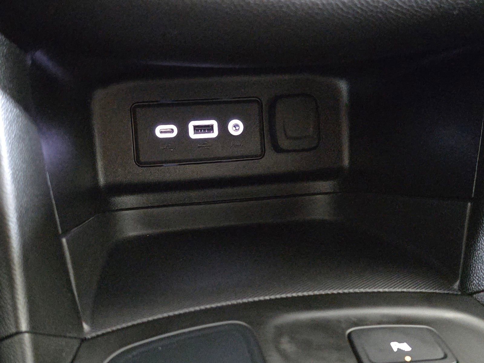 Used 2022 Chevrolet Equinox RS image 28