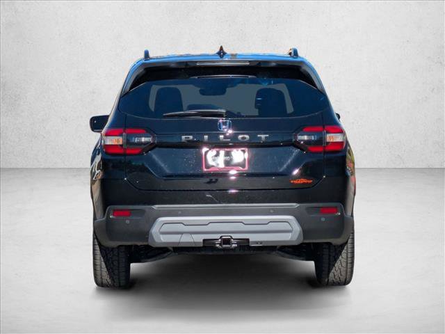 New 2025 Honda Pilot TrailSport image 8