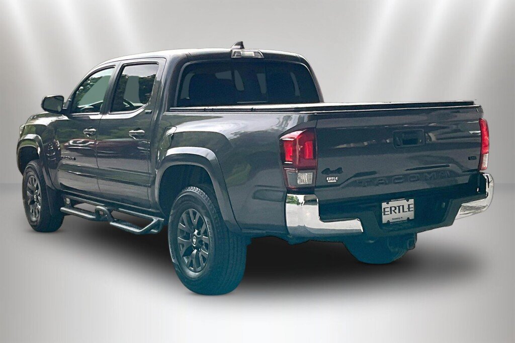 Used 2023 Toyota Tacoma SR5 AWD/4WD image 4