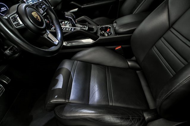 Used 2020 Porsche Cayenne Turbo image 11