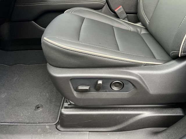 New 2026 GMC Yukon XL Elevation image 20